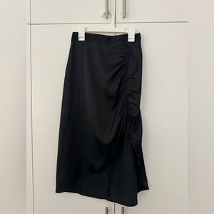 Elegant Black Ruched Skirt